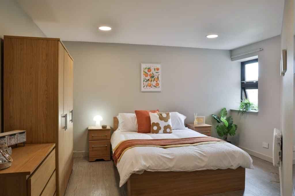 1 Bed Apartment - Image 4