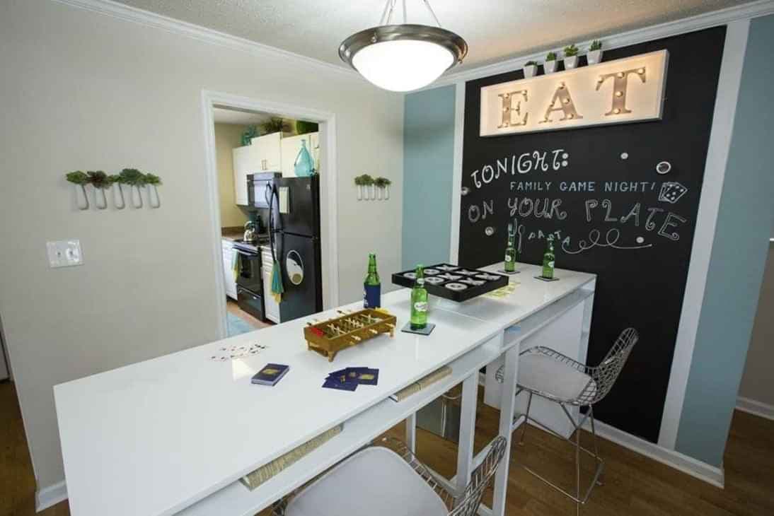 The Heyer - Private Room - Shared Bath (4 Bed - 2 Bath) - Image 11