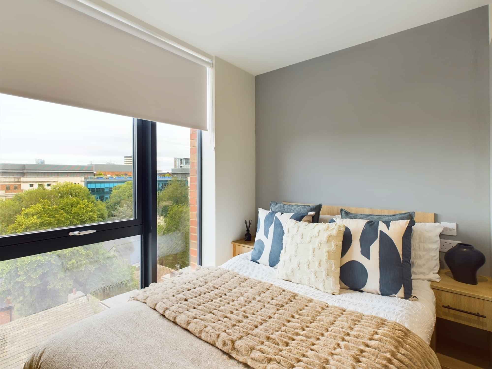 Premium Plus Studio - Image 1