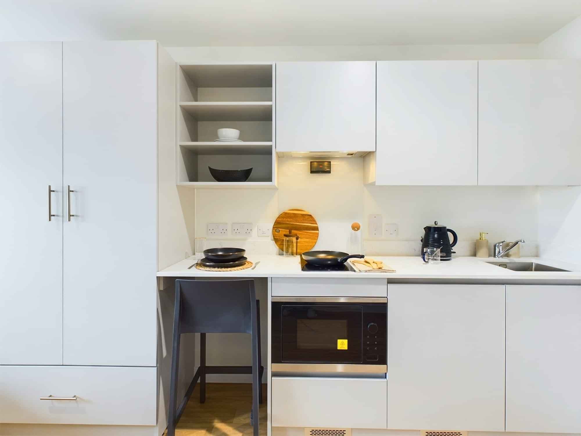 Deluxe Studio - Image 3